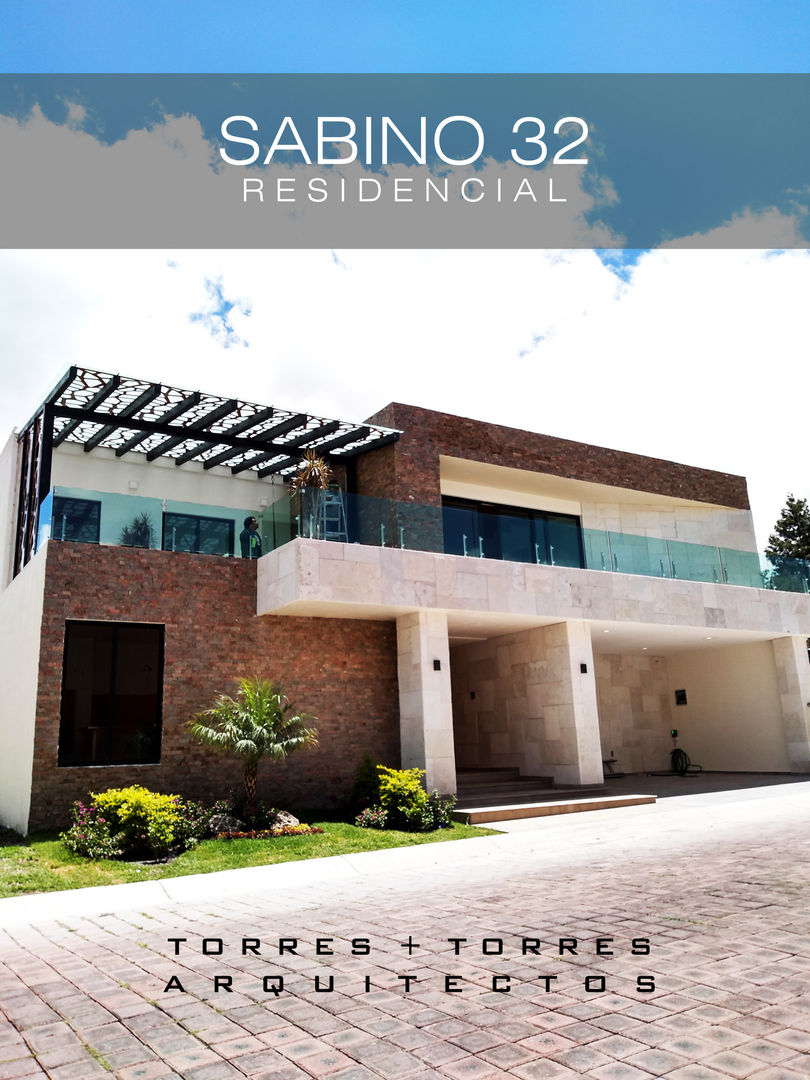 SABINO RESIDENCIAL, TORRES+TORRES ARQUITECTOS TORRES+TORRES ARQUITECTOS Casas familiares Pedra