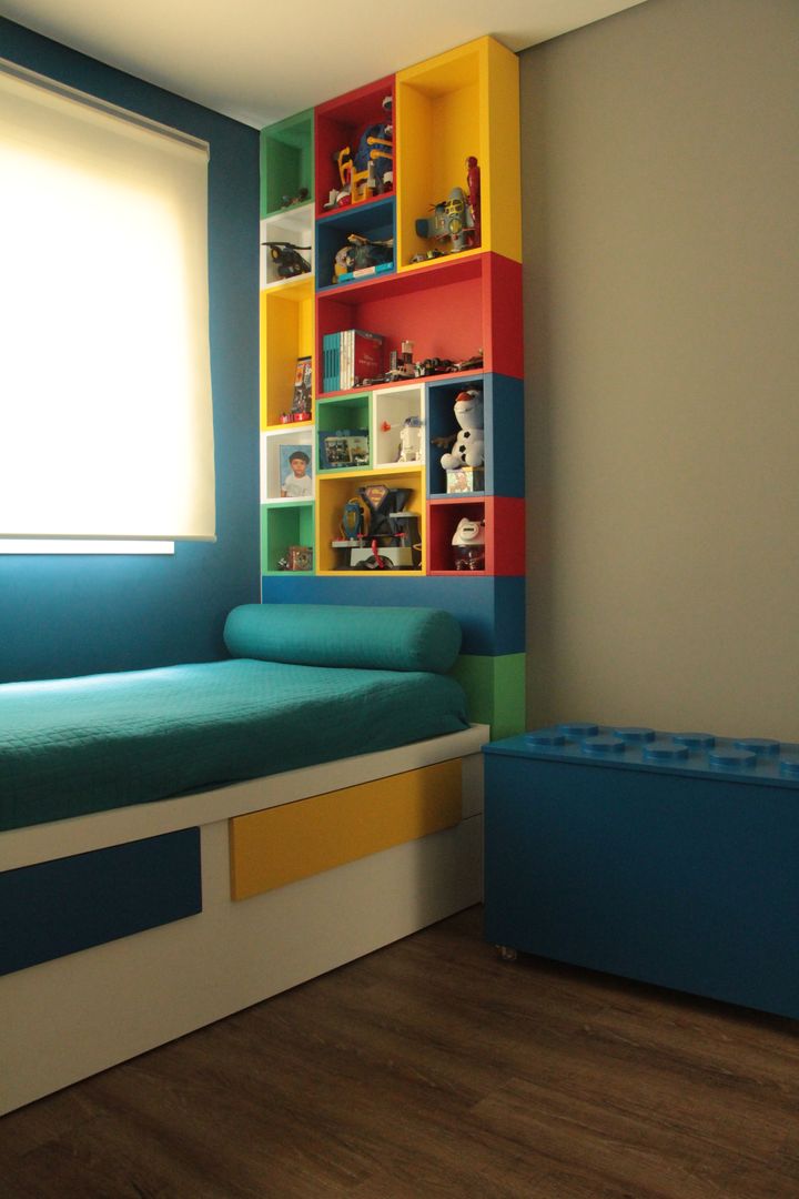 Dormitório infantil, Mari Milani Arquitetura & Interiores Mari Milani Arquitetura & Interiores Jongenskamer