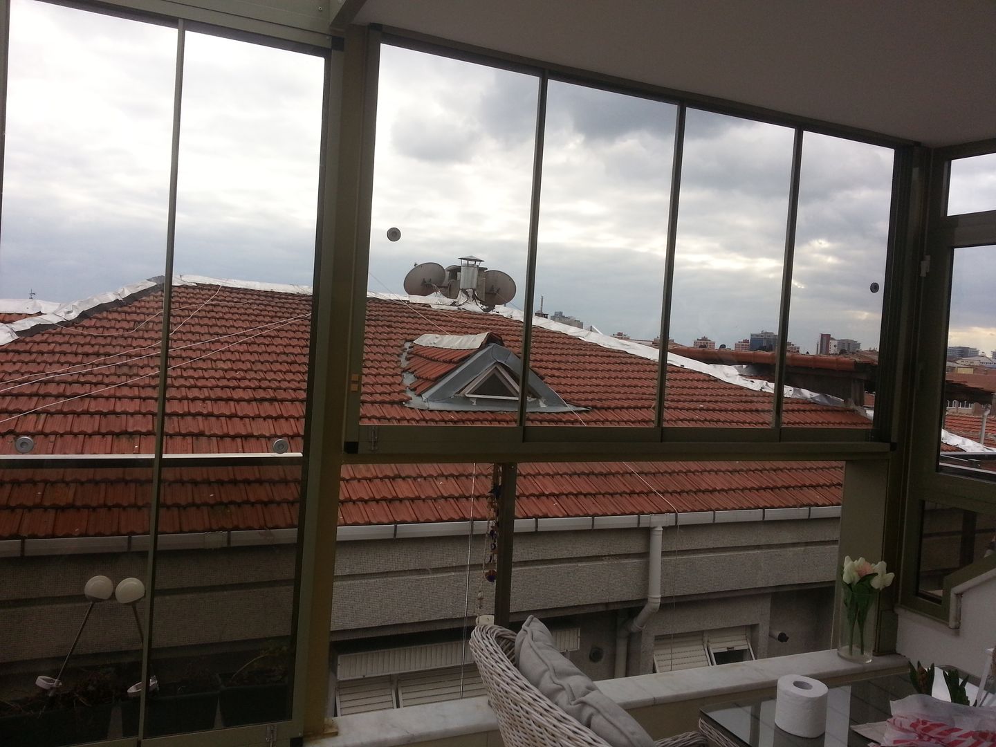 Bakırköy Teras Kış Bahçesi Sürme Cam Balkon ve Cam Çatı Uygulaması, Yapısan Cephe Sistemleri Yapısan Cephe Sistemleri Modern conservatory Glass