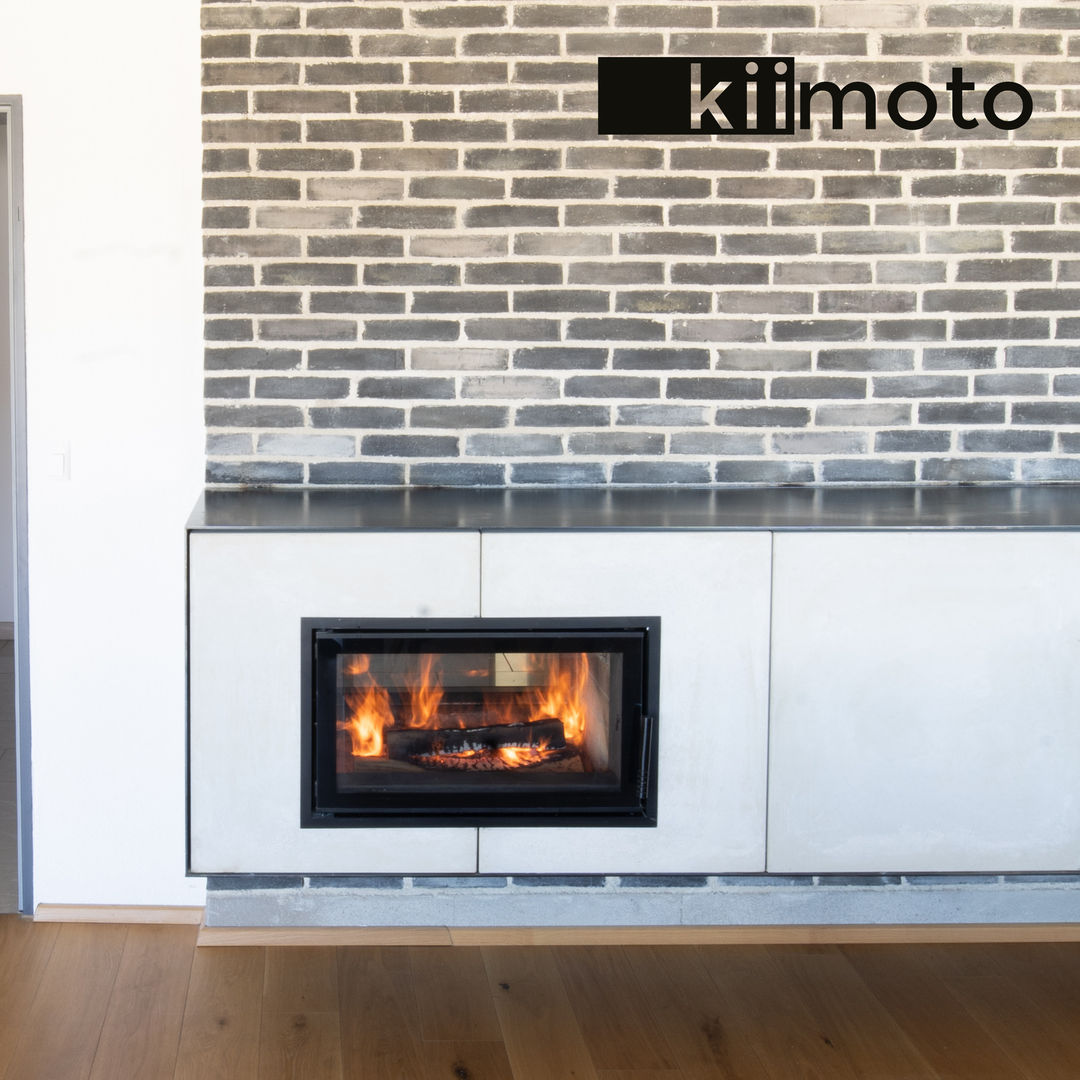 .kii9 | Kamin in zwei Zimmern | kiimoto Speicherkamin, kiimoto kamine kiimoto kamine Minimalistyczny salon Kamień Kominek i akcesoria