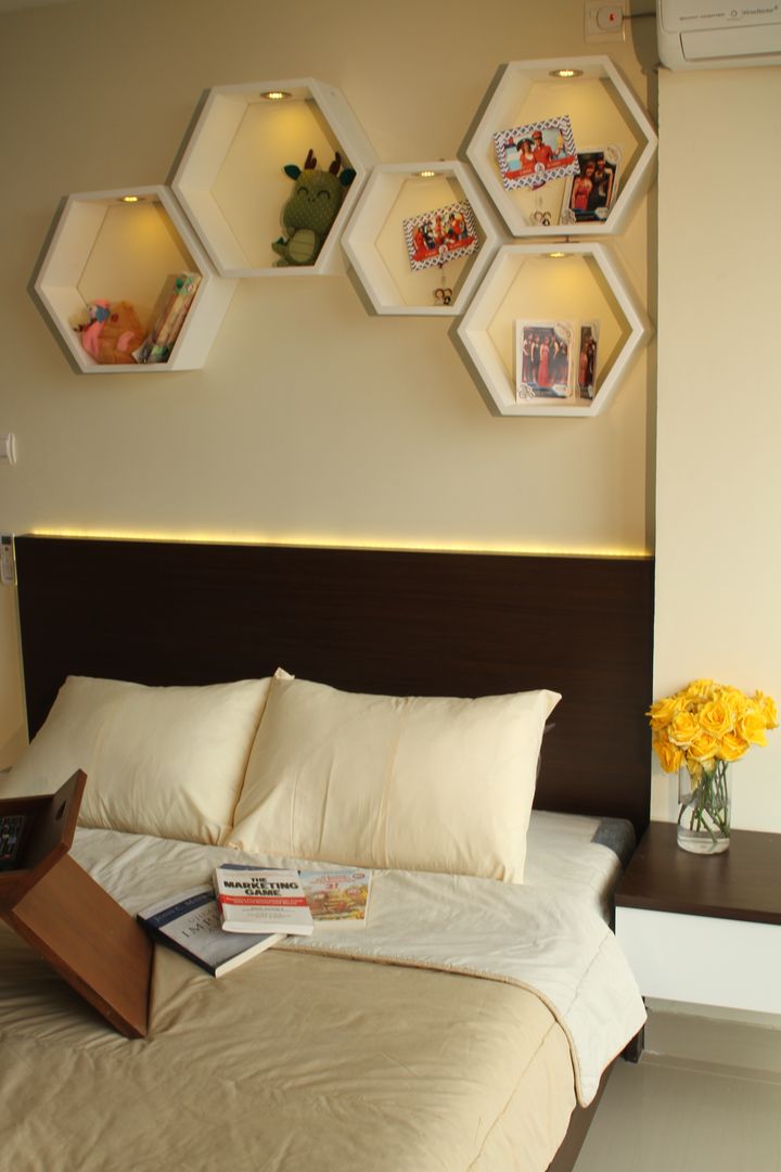 Beverly Honeycomb Tipe Studio Apartment, POWL Studio POWL Studio Kamar Tidur Gaya Eklektik