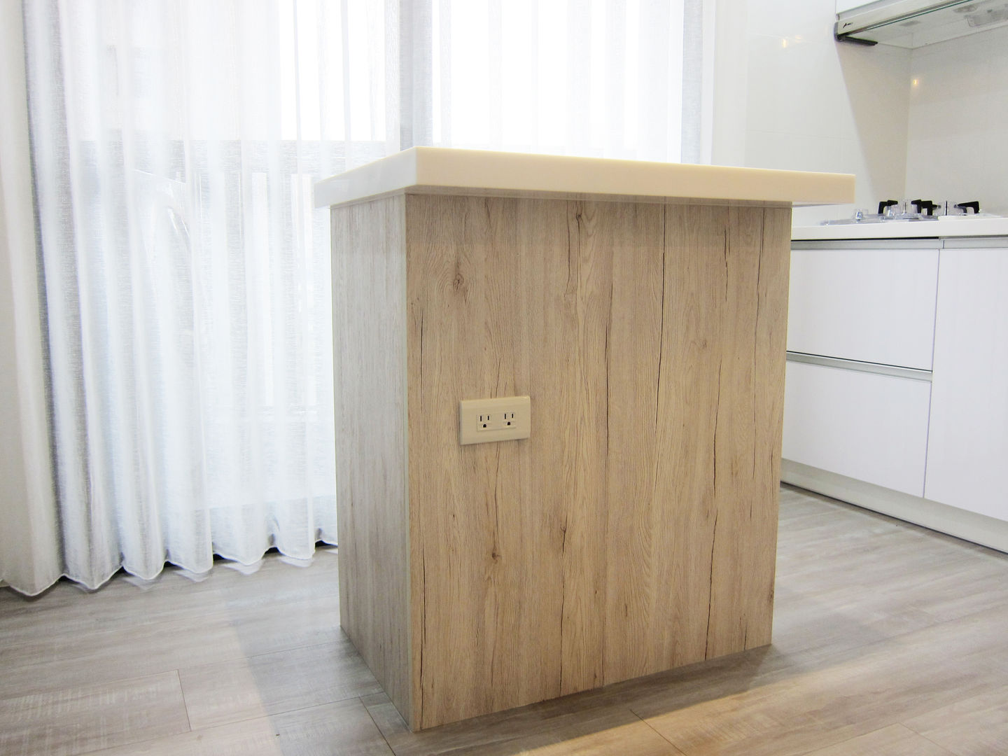 中島 ISQ 質の木系統家具 Minimalist dining room