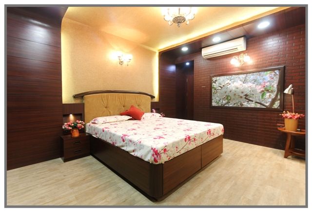 Elegant interior for 2 BHK Flat in Supreme Green Wood NIBM Pune, AARAYISHH AARAYISHH Cuartos pequeños