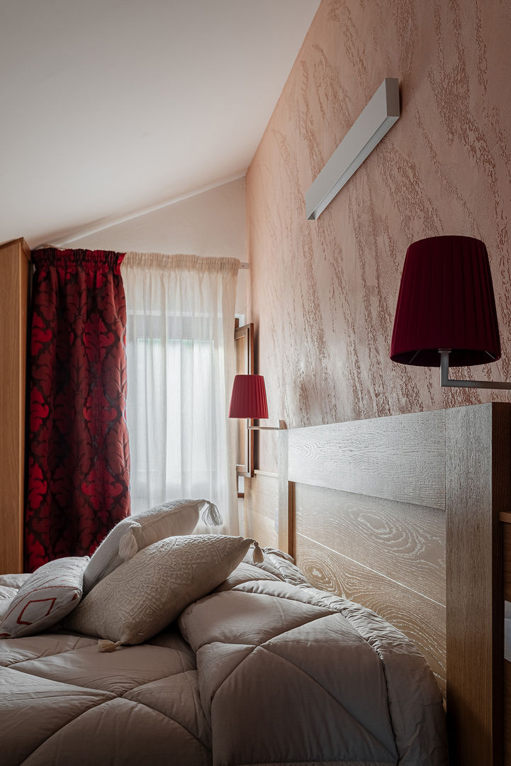 Rifugio S+S, manuarino architettura design comunicazione manuarino architettura design comunicazione Minimalist bedroom Wood Wood effect