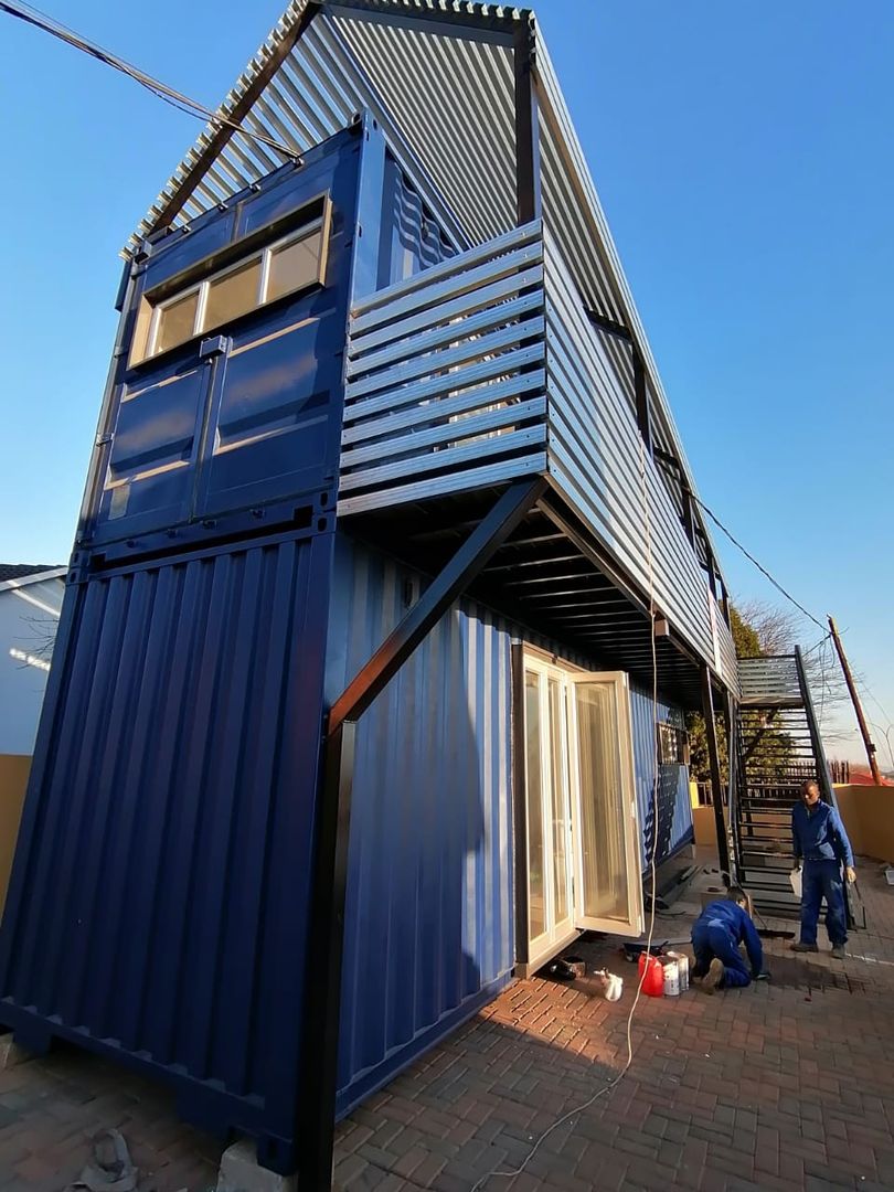 Pamodzi Diepkloof mixed use containers, A4AC Architects A4AC Architects Industrial style houses