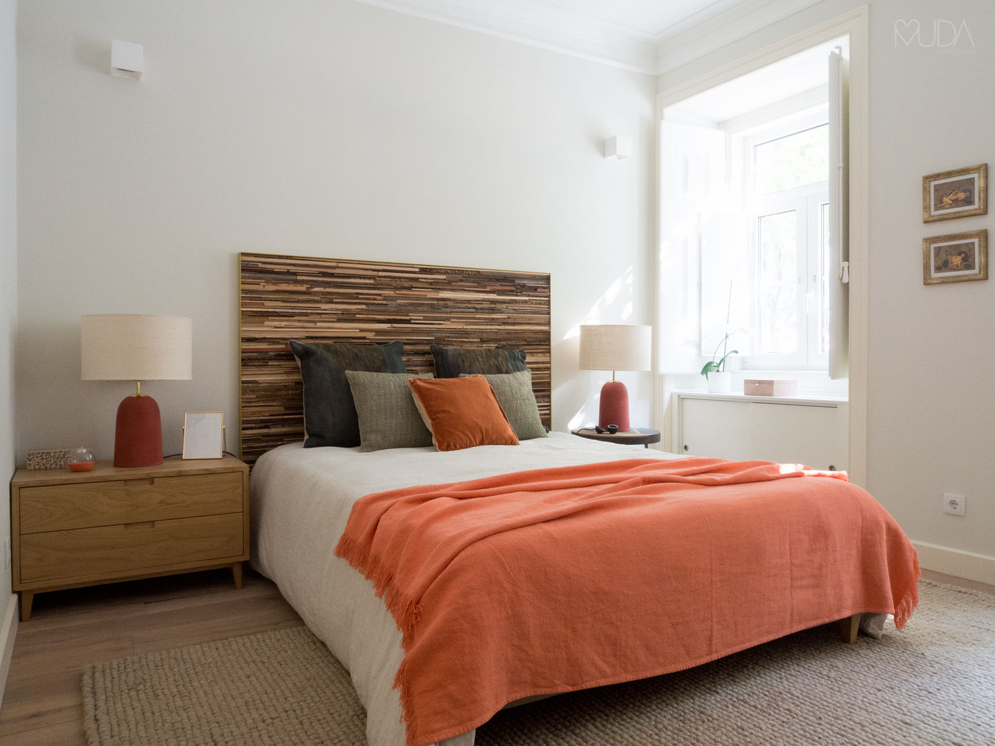 LC Apartment - Lisbon, MUDA Home Design MUDA Home Design Kamar Tidur Gaya Skandinavia