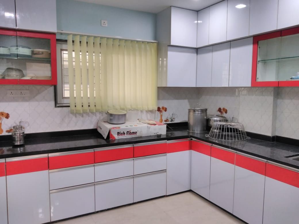 Mrs Sandhya Kamble | Full Furnished Bungalow, Homagica Services Private Limited Homagica Services Private Limited Cocinas de estilo moderno Estanterías y gavetas