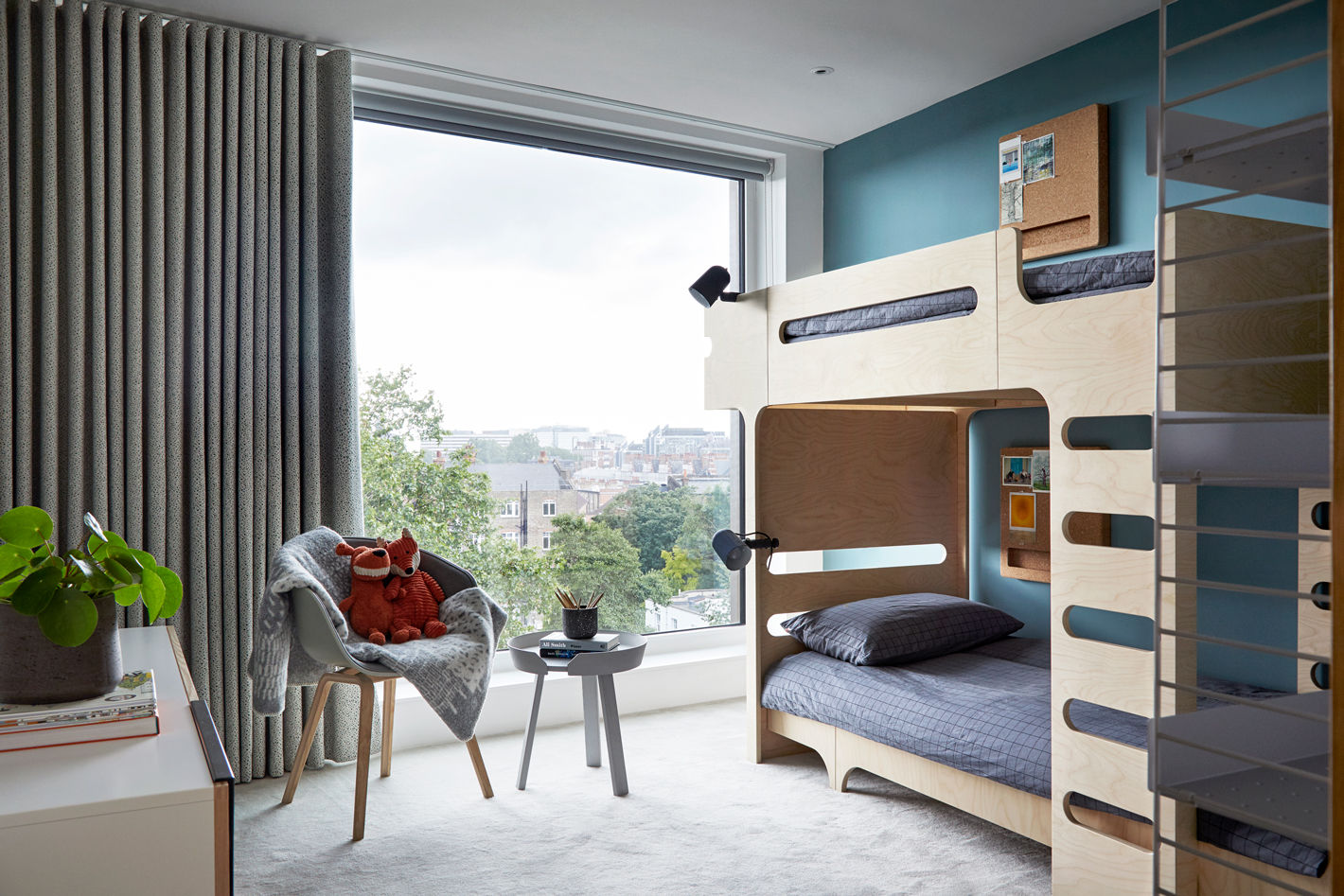 Benson House - Kids Room Sandra Flashman Studio Kamar Tidur Modern Contemporary Design,Modern Interiors,London Interiors,Luxury Interiors,Interior Designers,London Homes,Kids Room,Bedroom,Bunk Beds,String Shelf