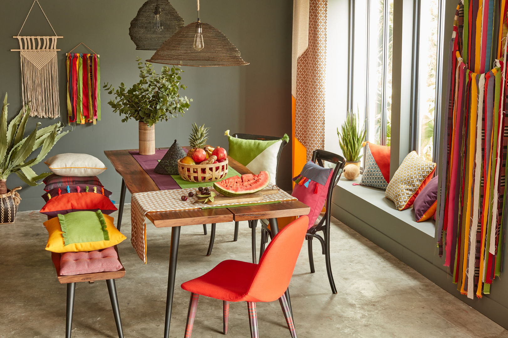 Playful Shades, Sunbrella Sunbrella Phòng ăn phong cách hiện đại Len Orange Chairs & benches