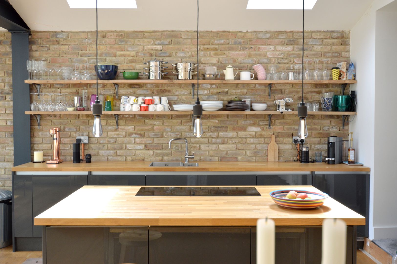 Architect designed house extension Maryland Newham E15 - Kitchen island area GOAStudio London residential architecture limited キッチン収納
