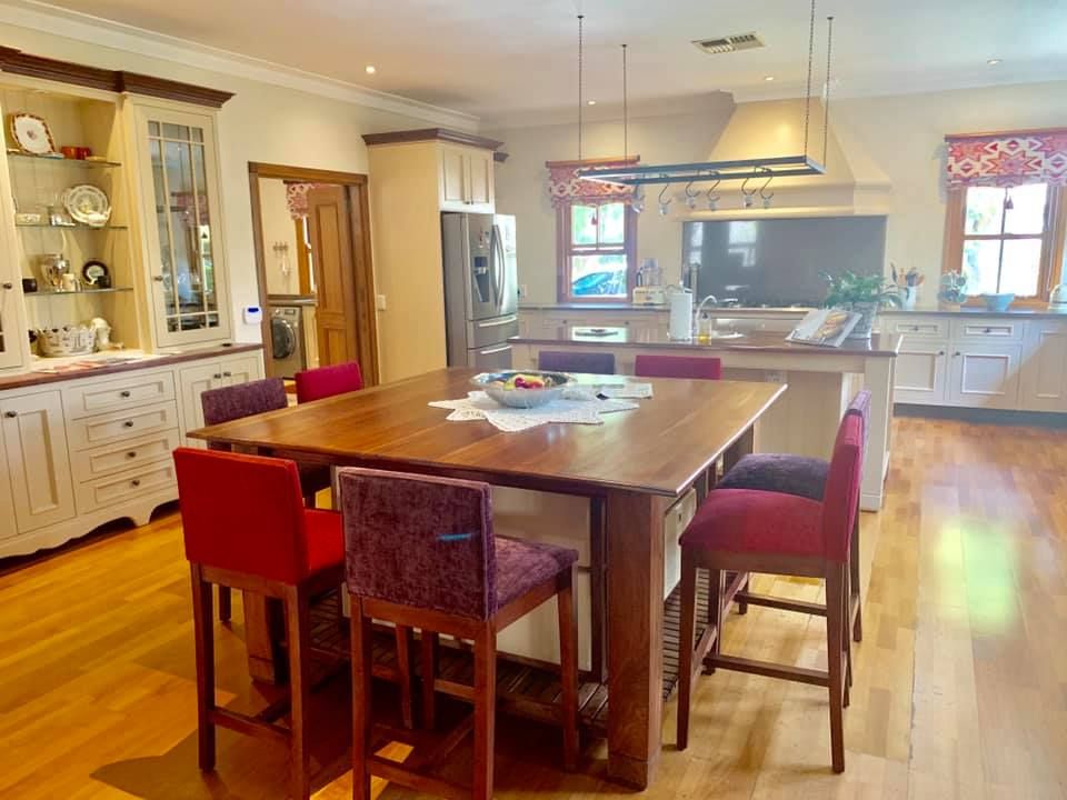 2015 Classical Interior Renovation - Revisited 2019, CS DESIGN CS DESIGN Classic style dining room