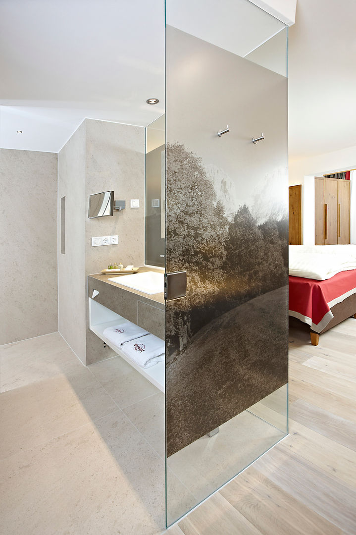 Renovación Hotel 30 habitaciones, Wedi GmbH Sucursal ESPAÑA Wedi GmbH Sucursal ESPAÑA 商業空間 ホテル