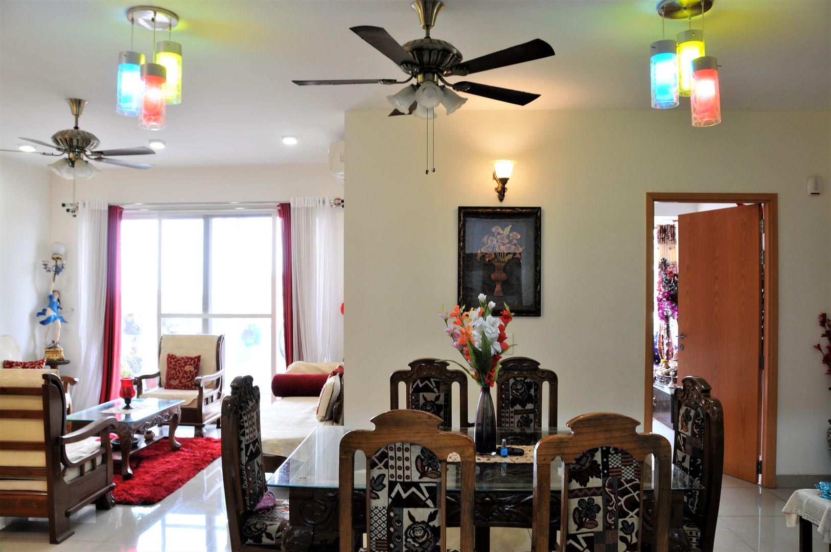 Ethnic & Contemporary yet Modern, 3A Architects Inc 3A Architects Inc Dining room ٹھوس لکڑی Multicolored