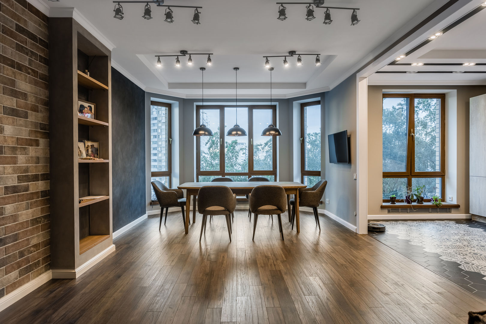 homify Industrial style dining room