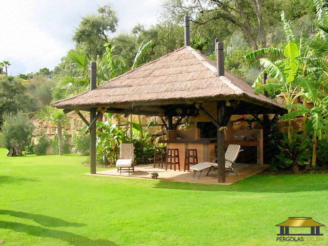 SELECCION DE TRABAJOS REALIZADOS POR PERGOLAS LUXURY 1, PERGOLAS LUXURY PERGOLAS LUXURY Tropical style garden Greenhouses & pavilions