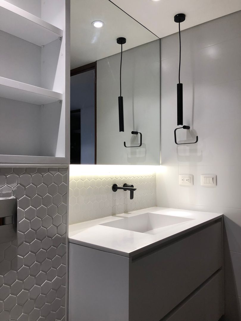 Apartamento AGS, entrearquitectosestudio entrearquitectosestudio Modern style bathrooms Tiles