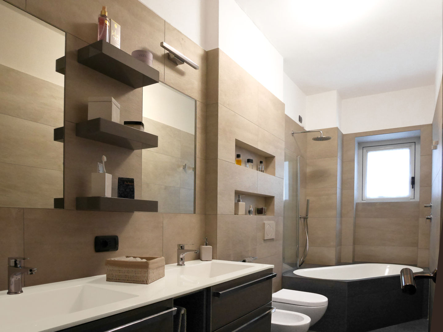 Mensole per la nicchia in bagno  Mensole, Idee di arredamento, Idee per la  casa