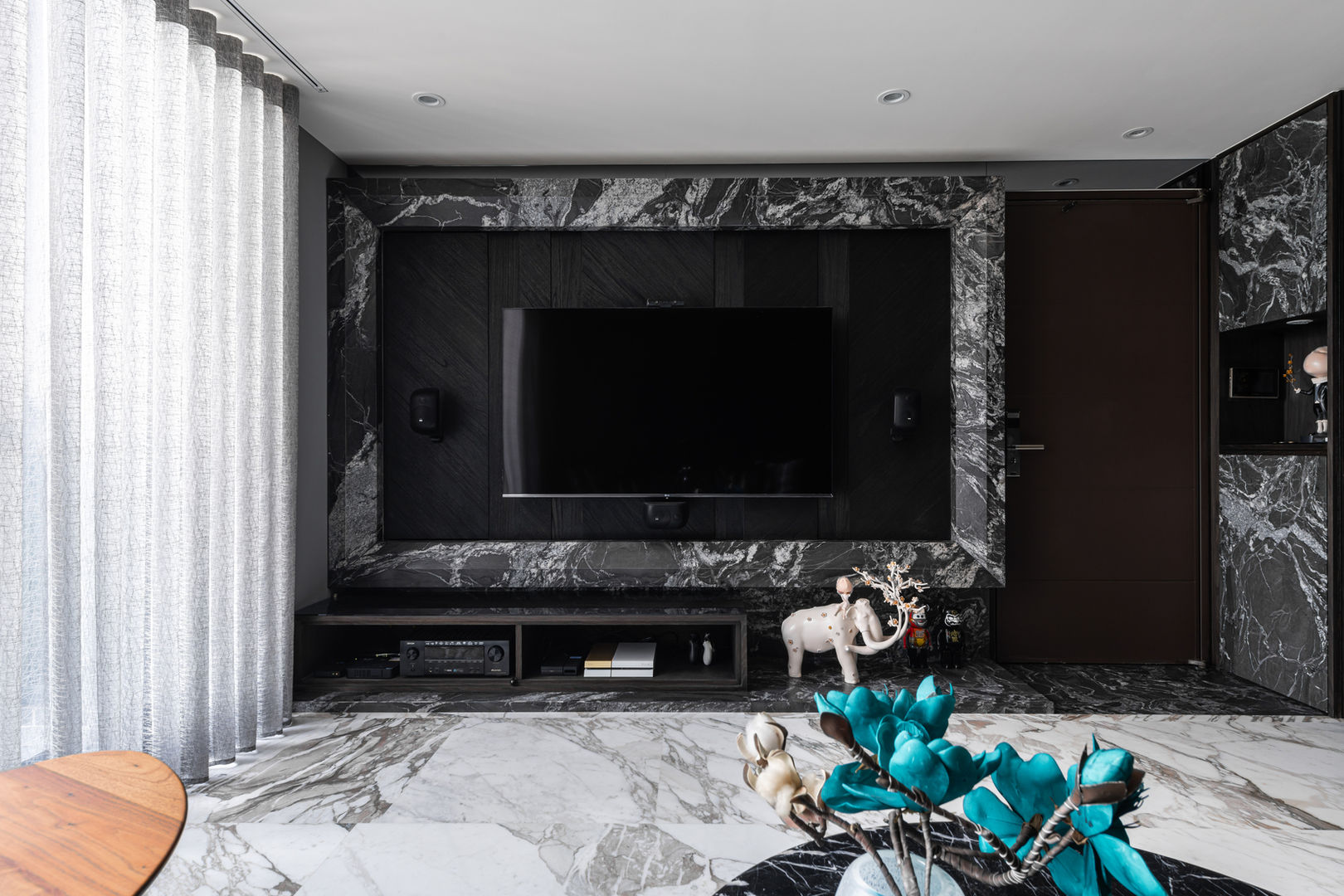 電視牆 你妳國際空間設計 Modern living room Marble
