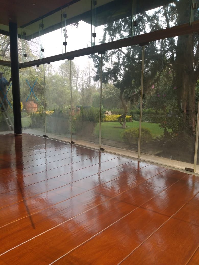 Remodelación Casa en Bosques de las Lomas, BLAUE MINZE BLAUE MINZE Pisos Madera Acabado en madera