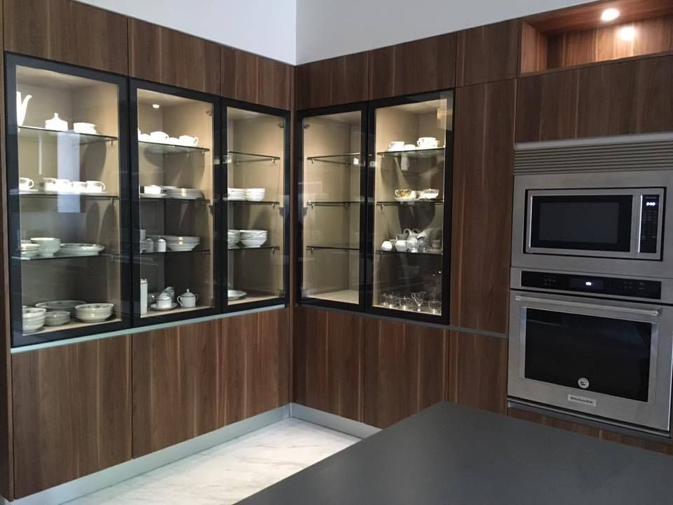 Algunos de nuestros trabajos, Marba Cocinas Marba Cocinas Nhà bếp phong cách chiết trung Ván Cabinets & shelves