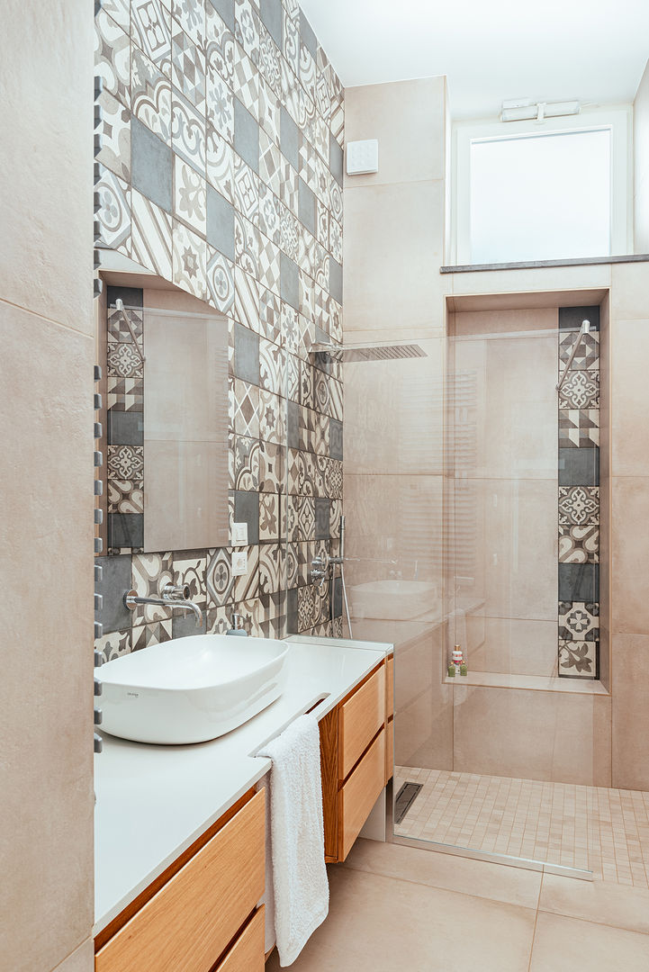 Bagno con doccia manuarino architettura design comunicazione Bagno in stile mediterraneo Cemento bagno,doccia,ciotola