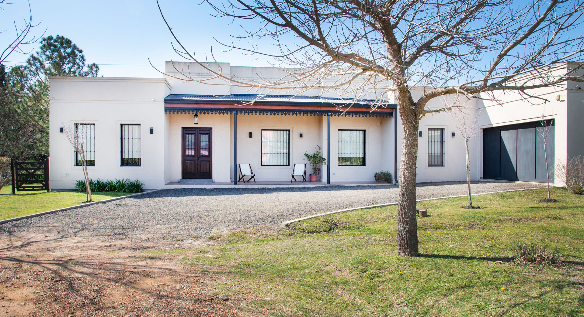 Vivienda Unifamiliar, ASOCIADOS ASOCIADOS Casas de campo