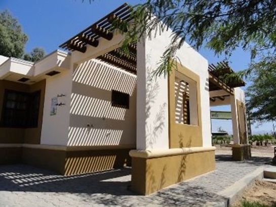 Casa Nueva de la Energía, Arquitectura del Desierto Arquitectura del Desierto Rumah pasif Batu Bata