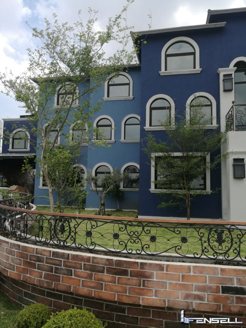 Proyecto Casa Lerma, FENSELL FENSELL Janelas e portas modernas Plástico Janelas