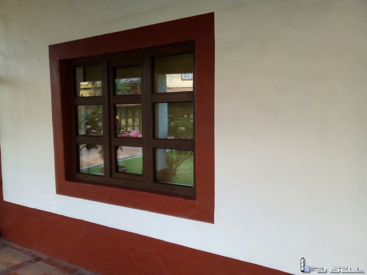 Proyecto Merck, FENSELL FENSELL Colonial style windows & doors Plastic Windows