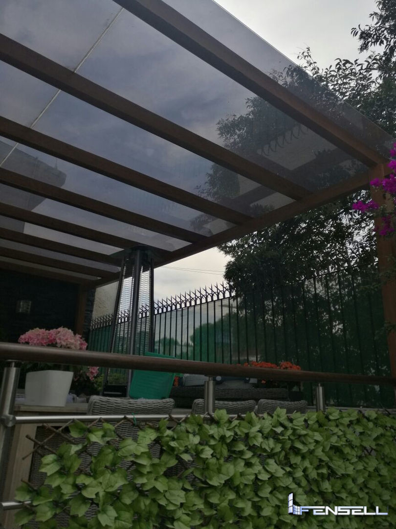 Pergolas de PVC, FENSELL FENSELL Taman Modern Plastik Greenhouses & pavilions