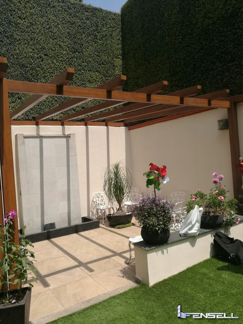 Pergolas de PVC, FENSELL FENSELL Taman Modern Plastik Greenhouses & pavilions