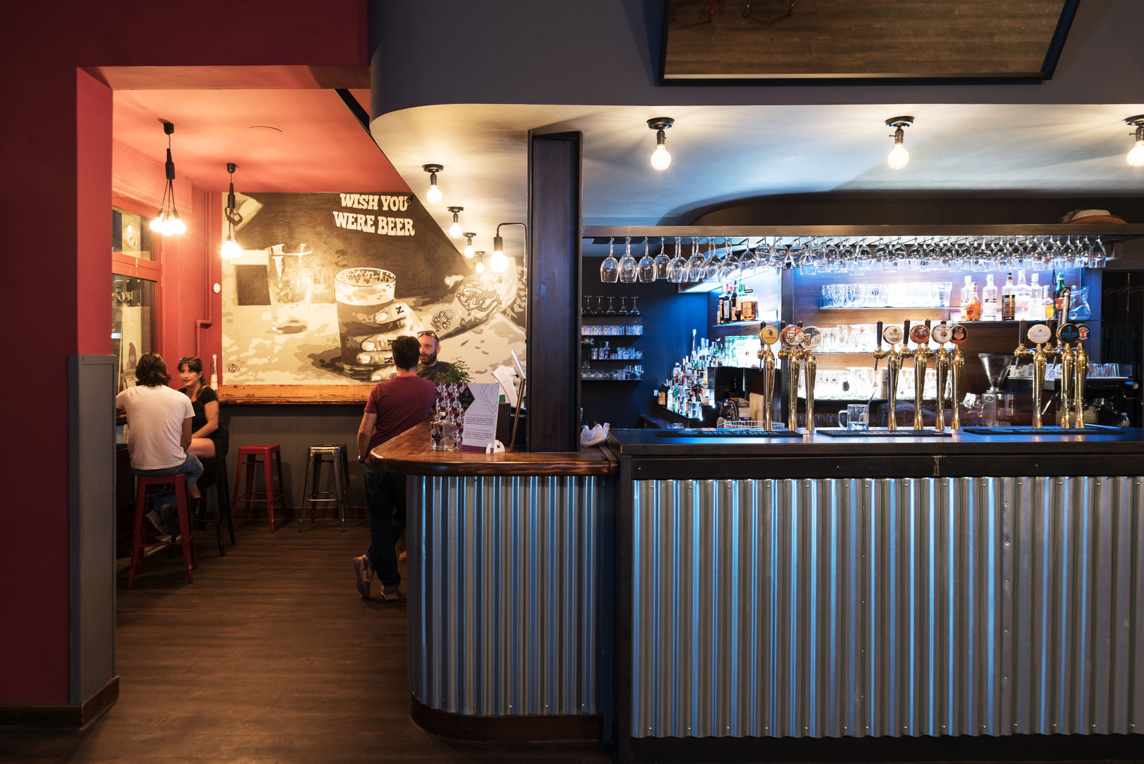 Restyling Pub Birreria Pizzeria , Rifò Rifò Commercial spaces Office spaces & stores