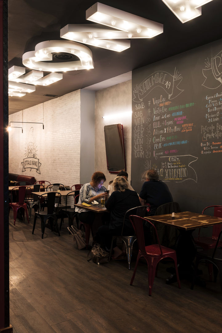 Restyling Pub Birreria Pizzeria , Rifò Rifò Комерційні приміщення Офісні приміщення та магазини