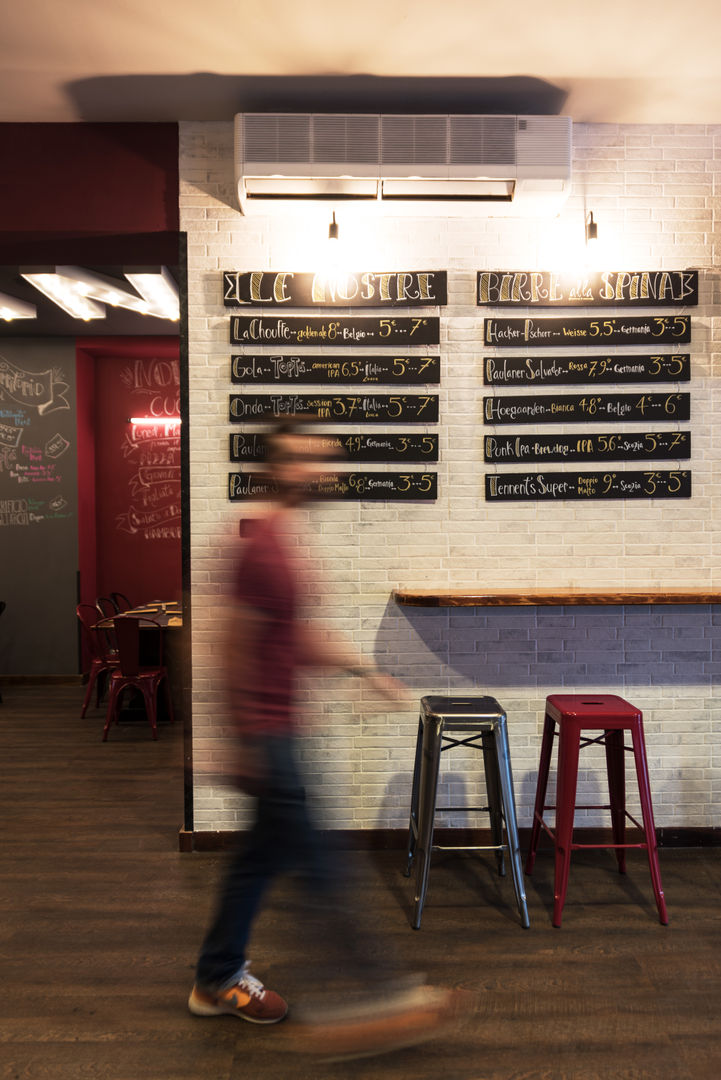 Restyling Pub Birreria Pizzeria , Rifò Rifò Espacios comerciales Oficinas y tiendas