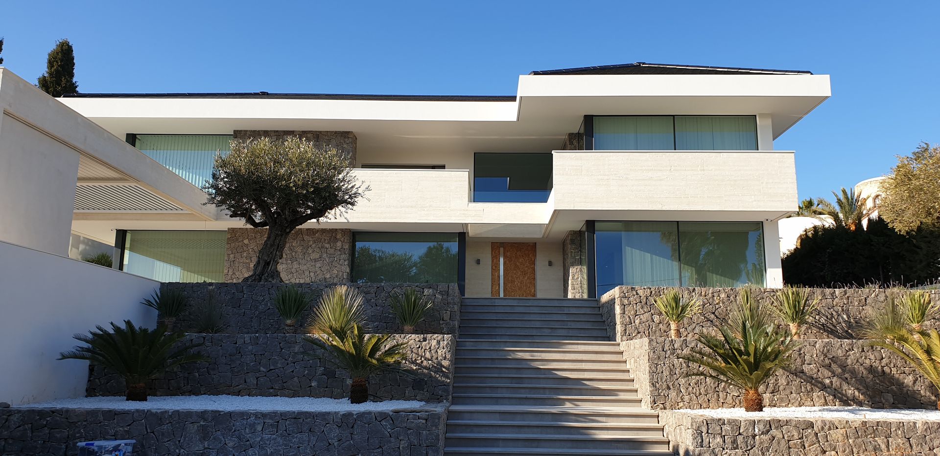 Vivienda aislada frente al mar, Antonio Cilea arquitecto Antonio Cilea arquitecto Villa Beton