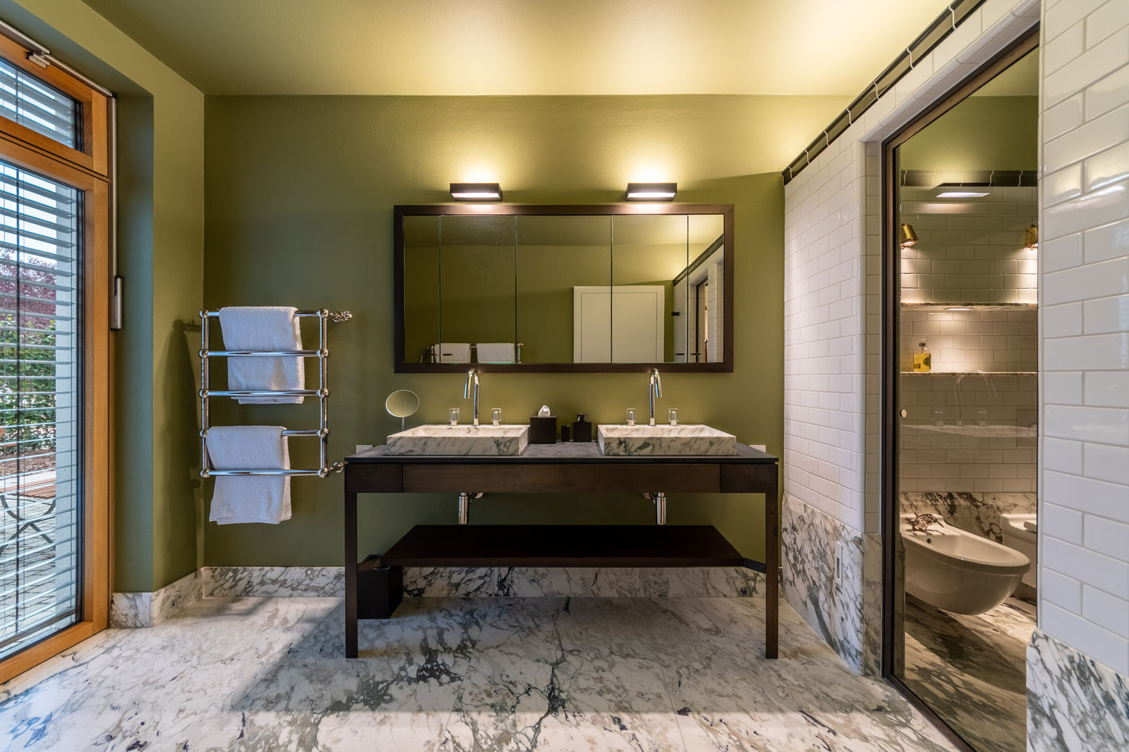 Marble Bathroom, Vivante Vivante Ванная комната в стиле модерн Мрамор