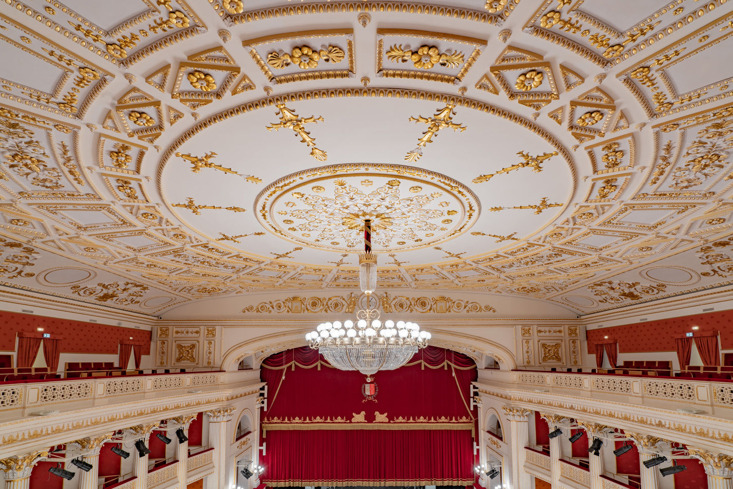 Galli Theatre, Rimini, Italy MULTIFORME® lighting Klasik Multimedya Odası