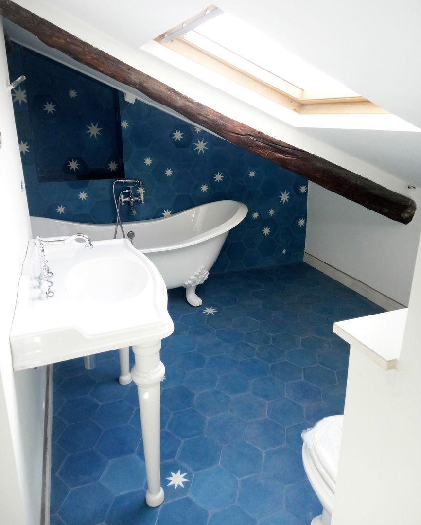 Bagno con stelle, YANN Srl YANN Srl Ванная комната в эклектичном стиле Бетон