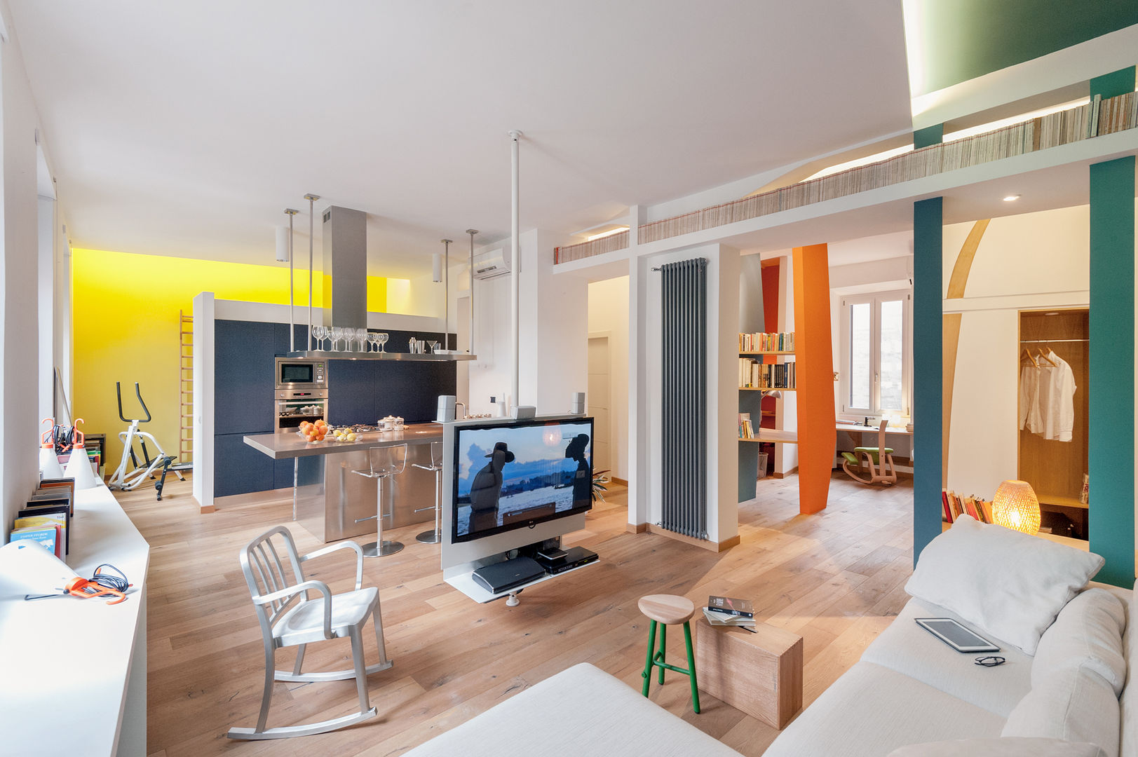 Ristrutturazione di un loft privato, CLACstudio CLACstudio Livings de estilo moderno