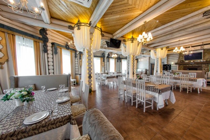 РЕСТОРАН В ЗАГОРОДНОМ КЛУБЕ, STUDIO DESIGN КРАСНЫЙ НОСОРОГ STUDIO DESIGN КРАСНЫЙ НОСОРОГ Espacios comerciales Restaurantes