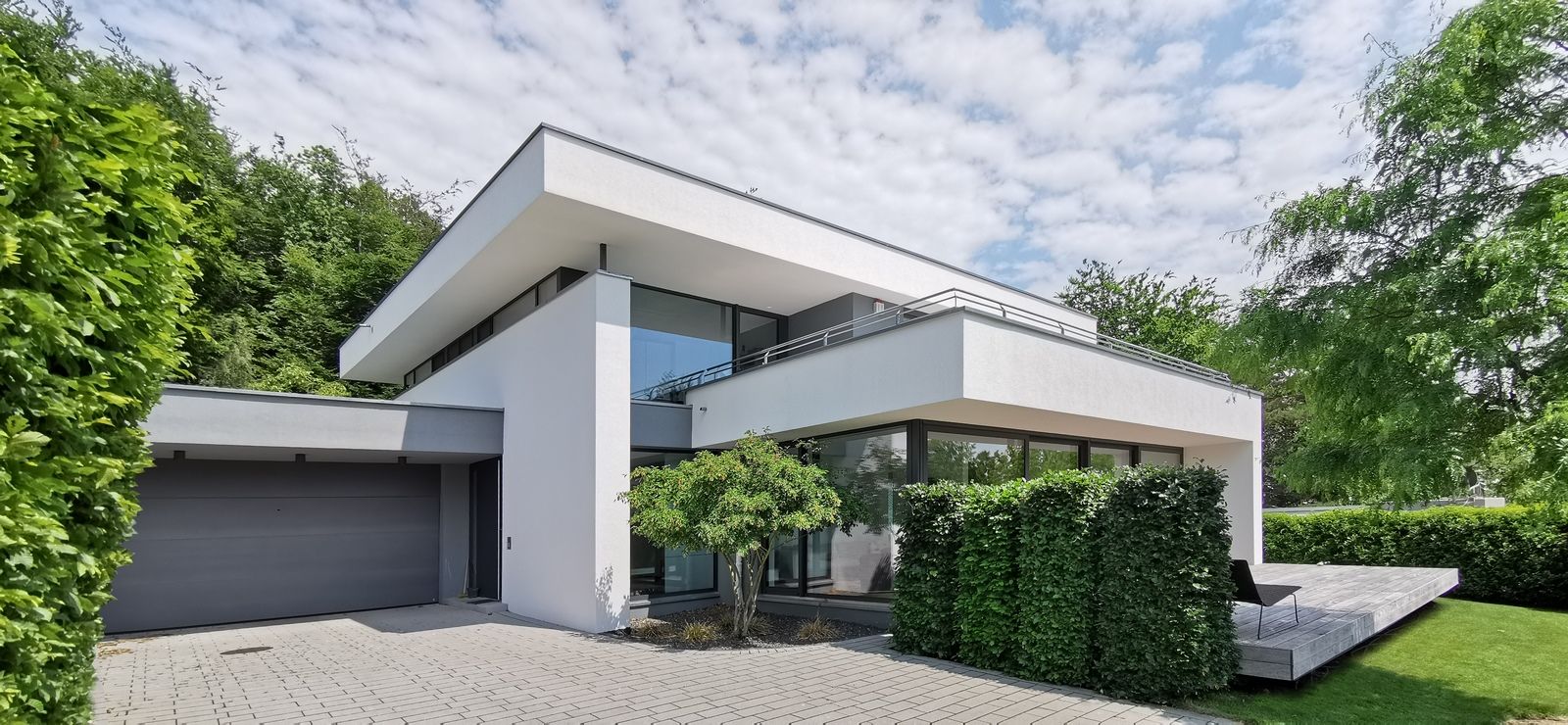 Moderne Villa mit Flachdach in Bad Soden, Avantecture GmbH Avantecture GmbH Вілли