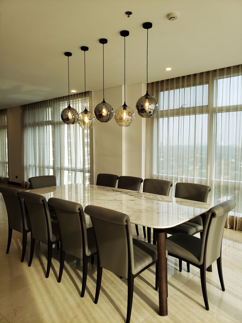 Classic Contemporary, Geraldine Oliva Interior Design Geraldine Oliva Interior Design Minimalist dining room