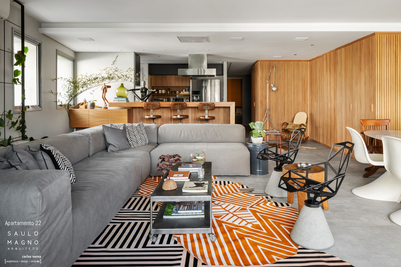 Apartamento Cores neutras e Madeira, Saulo Magno Arquiteto Saulo Magno Arquiteto Minimalist living room Wood Wood effect