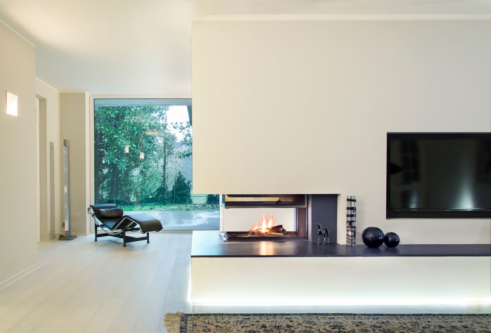 Caminetti ad accumulo di calore, Prometeo Stufe Prometeo Stufe Modern living room