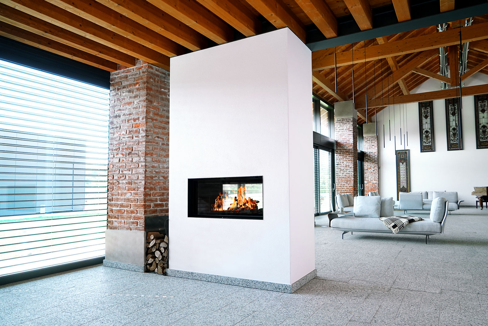 Caminetti ad accumulo di calore, Prometeo Stufe Prometeo Stufe Modern living room
