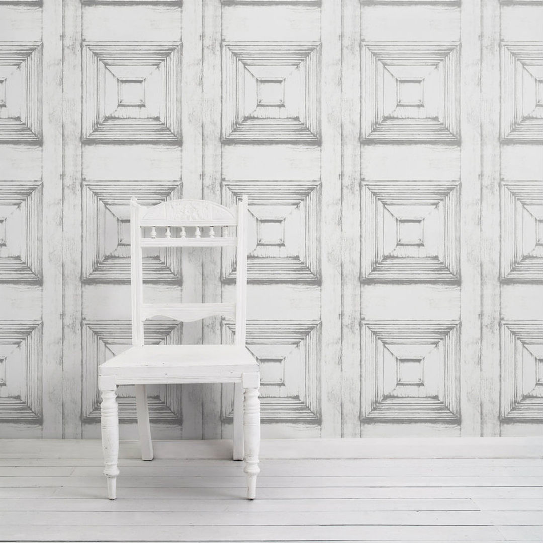 Almost White Victorian Panelling Wallpaper Mineheart Paredes y pisos de estilo ecléctico Papel tapiz