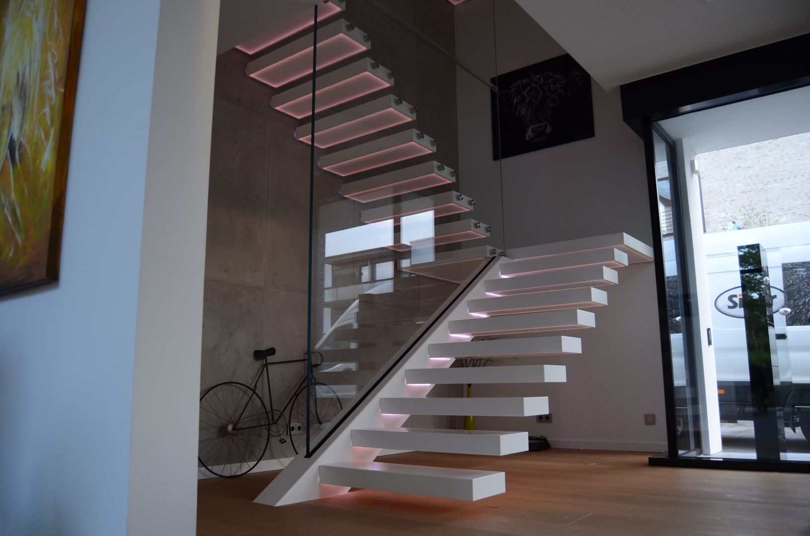 Moderne Designertreppe aus Corian, Siller Treppen/Stairs/Scale Siller Treppen/Stairs/Scale درج رخام