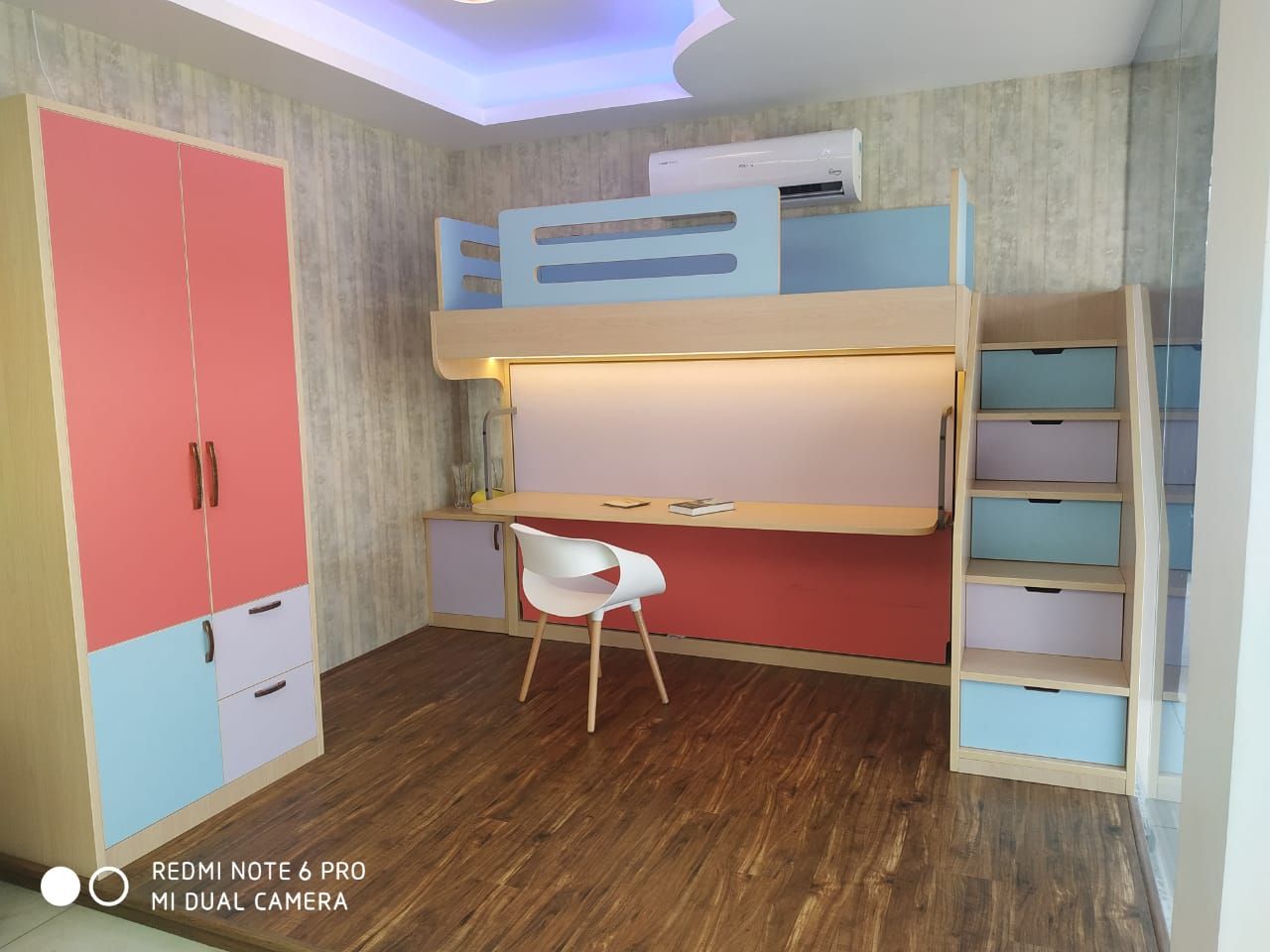 Kids room, Bunk bed, Study, Bedroom Guest Bedroom Comfold