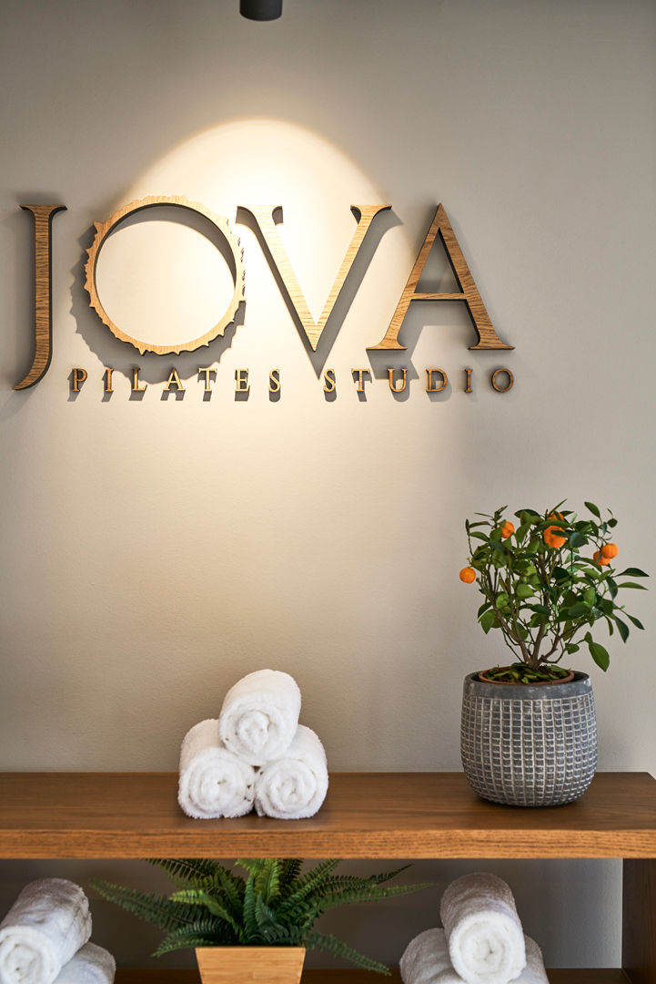 Jova Pilates Studio, Monlab Design Monlab Design Ruang Komersial Klinik