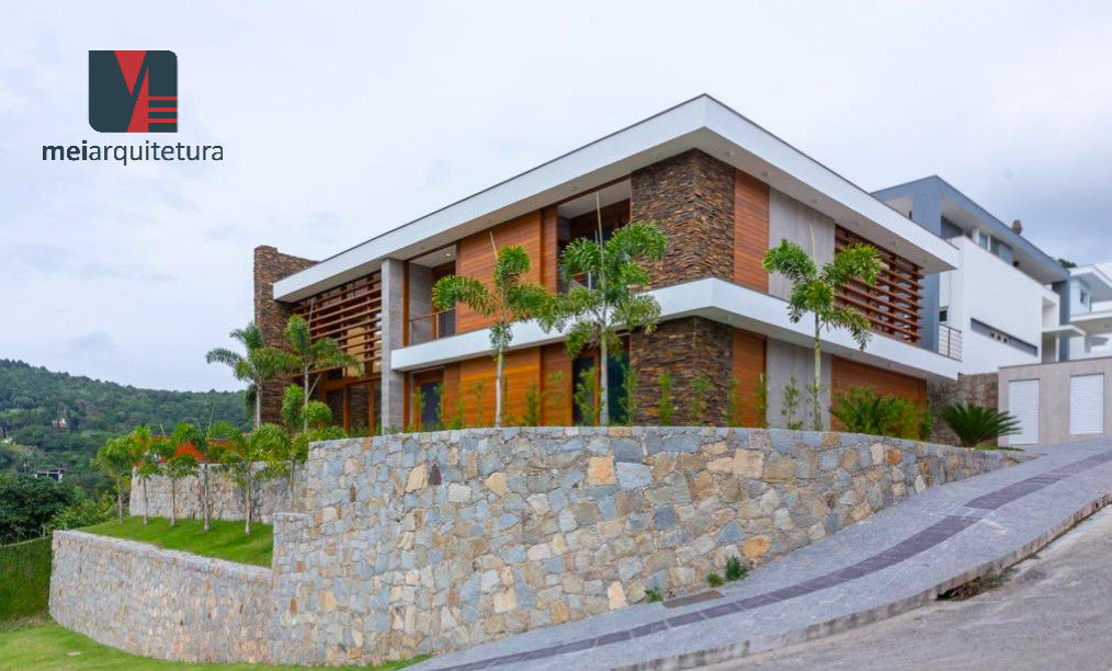 Casa de Praia Contemporânea, MEI Arquitetura e Interiores MEI Arquitetura e Interiores Casas unifamiliares Piedra